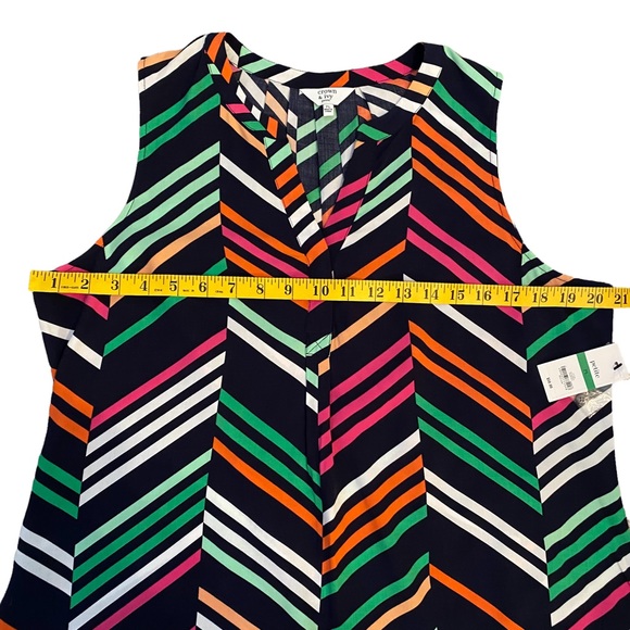 ๐ CROWN & IVY | STRIPED SLEEVELESS TOP SZ PL - Picture 11 of 16
